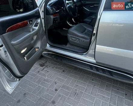 Серый Тойота Ленд Крузер Прадо, объемом двигателя 3.96 л и пробегом 200 тыс. км за 15900 $, фото 9 на Automoto.ua