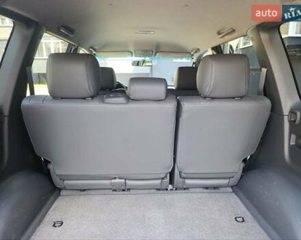 Серый Тойота Ленд Крузер Прадо, объемом двигателя 4 л и пробегом 218 тыс. км за 18000 $, фото 56 на Automoto.ua