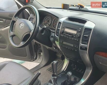 Сірий Тойота Ленд Крузер Прадо, об'ємом двигуна 3.96 л та пробігом 146 тис. км за 18200 $, фото 5 на Automoto.ua