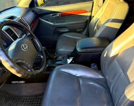 Сірий Тойота Ленд Крузер Прадо, об'ємом двигуна 4 л та пробігом 171 тис. км за 18000 $, фото 5 на Automoto.ua