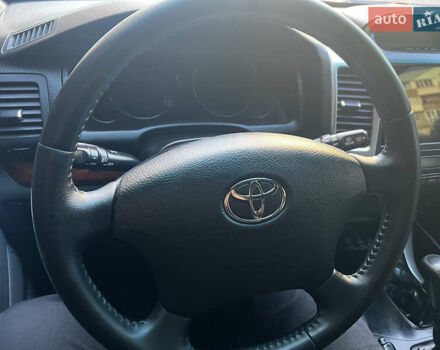 Серый Тойота Ленд Крузер Прадо, объемом двигателя 3.96 л и пробегом 200 тыс. км за 15900 $, фото 11 на Automoto.ua