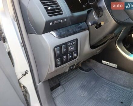 Серый Тойота Ленд Крузер Прадо, объемом двигателя 4 л и пробегом 218 тыс. км за 18000 $, фото 68 на Automoto.ua