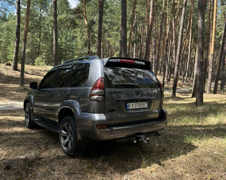 Серый Тойота Ленд Крузер Прадо, объемом двигателя 4 л и пробегом 360 тыс. км за 21000 $, фото 9 на Automoto.ua