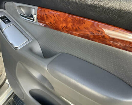 Серый Тойота Ленд Крузер Прадо, объемом двигателя 4 л и пробегом 298 тыс. км за 16500 $, фото 21 на Automoto.ua