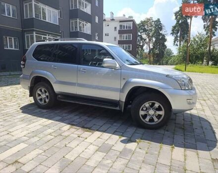 Серый Тойота Ленд Крузер Прадо, объемом двигателя 4 л и пробегом 218 тыс. км за 18000 $, фото 77 на Automoto.ua