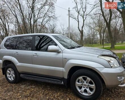 Серый Тойота Ленд Крузер Прадо, объемом двигателя 0 л и пробегом 220 тыс. км за 14500 $, фото 6 на Automoto.ua