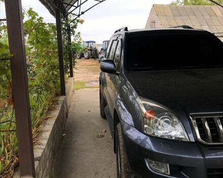 Серый Тойота Ленд Крузер Прадо, объемом двигателя 4 л и пробегом 116 тыс. км за 24000 $, фото 2 на Automoto.ua