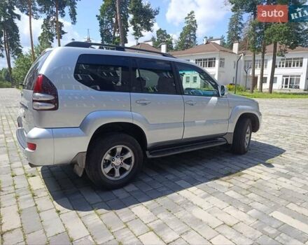 Серый Тойота Ленд Крузер Прадо, объемом двигателя 4 л и пробегом 218 тыс. км за 18000 $, фото 78 на Automoto.ua