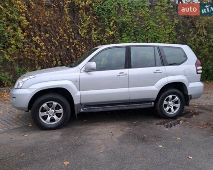 Сірий Тойота Ленд Крузер Прадо, об'ємом двигуна 4 л та пробігом 147 тис. км за 17800 $, фото 4 на Automoto.ua