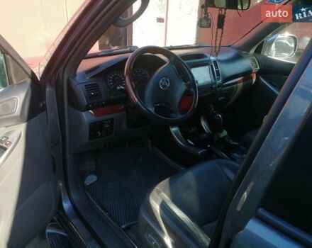 Серый Тойота Ленд Крузер Прадо, объемом двигателя 4 л и пробегом 245 тыс. км за 17000 $, фото 5 на Automoto.ua