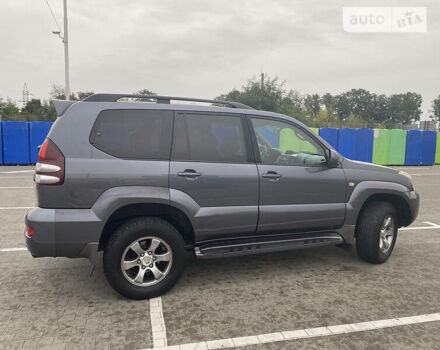 Серый Тойота Ленд Крузер Прадо, объемом двигателя 4 л и пробегом 230 тыс. км за 14000 $, фото 7 на Automoto.ua