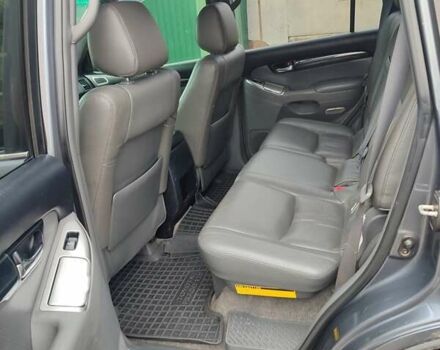 Серый Тойота Ленд Крузер Прадо, объемом двигателя 3.96 л и пробегом 430 тыс. км за 14500 $, фото 4 на Automoto.ua