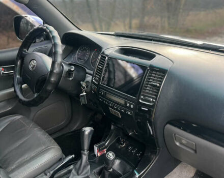 Сірий Тойота Ленд Крузер Прадо, об'ємом двигуна 3.96 л та пробігом 329 тис. км за 16000 $, фото 10 на Automoto.ua