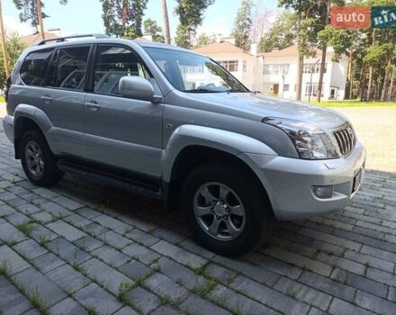 Серый Тойота Ленд Крузер Прадо, объемом двигателя 4 л и пробегом 218 тыс. км за 18000 $, фото 3 на Automoto.ua