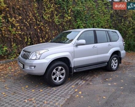 Сірий Тойота Ленд Крузер Прадо, об'ємом двигуна 4 л та пробігом 147 тис. км за 17800 $, фото 3 на Automoto.ua