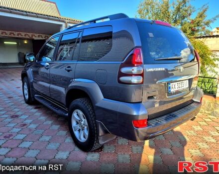 Серый Тойота Ленд Крузер Прадо, объемом двигателя 4 л и пробегом 139 тыс. км за 19700 $, фото 3 на Automoto.ua