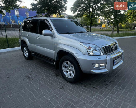 Серый Тойота Ленд Крузер Прадо, объемом двигателя 3.96 л и пробегом 200 тыс. км за 15900 $, фото 1 на Automoto.ua