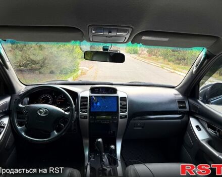 Серый Тойота Ленд Крузер Прадо, объемом двигателя 4 л и пробегом 195 тыс. км за 15800 $, фото 6 на Automoto.ua