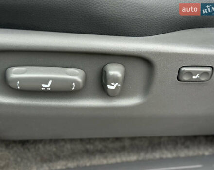 Серый Тойота Ленд Крузер Прадо, объемом двигателя 4 л и пробегом 330 тыс. км за 13350 $, фото 32 на Automoto.ua