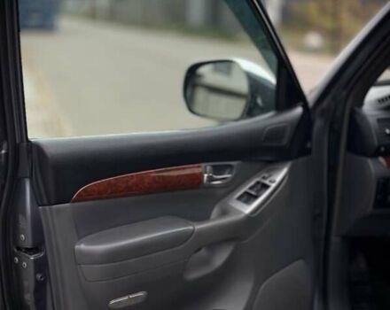 Серый Тойота Ленд Крузер Прадо, объемом двигателя 4 л и пробегом 245 тыс. км за 17000 $, фото 14 на Automoto.ua