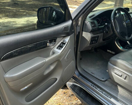 Серый Тойота Ленд Крузер Прадо, объемом двигателя 4 л и пробегом 360 тыс. км за 21000 $, фото 6 на Automoto.ua