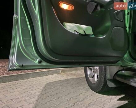 Сірий Тойота Ленд Крузер Прадо, об'ємом двигуна 4 л та пробігом 299 тис. км за 13500 $, фото 27 на Automoto.ua