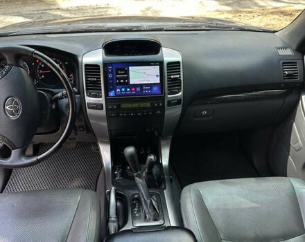 Серый Тойота Ленд Крузер Прадо, объемом двигателя 4 л и пробегом 360 тыс. км за 21000 $, фото 15 на Automoto.ua