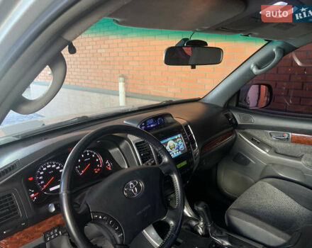 Сірий Тойота Ленд Крузер Прадо, об'ємом двигуна 3.96 л та пробігом 177 тис. км за 18500 $, фото 32 на Automoto.ua