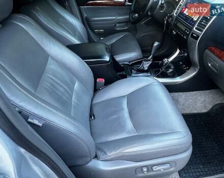 Серый Тойота Ленд Крузер Прадо, объемом двигателя 3.96 л и пробегом 200 тыс. км за 15900 $, фото 2 на Automoto.ua