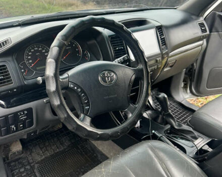 Сірий Тойота Ленд Крузер Прадо, об'ємом двигуна 3.96 л та пробігом 329 тис. км за 16000 $, фото 16 на Automoto.ua