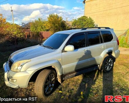 Сірий Тойота Ленд Крузер Прадо, об'ємом двигуна 4 л та пробігом 171 тис. км за 18000 $, фото 1 на Automoto.ua
