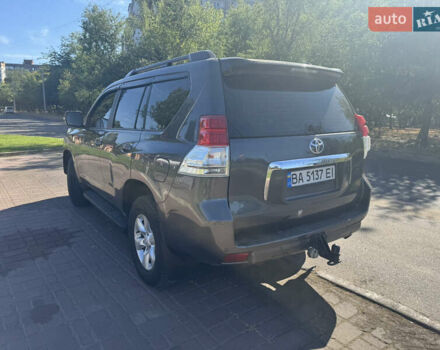 Сірий Тойота Ленд Крузер Прадо, об'ємом двигуна 2.69 л та пробігом 255 тис. км за 21900 $, фото 7 на Automoto.ua