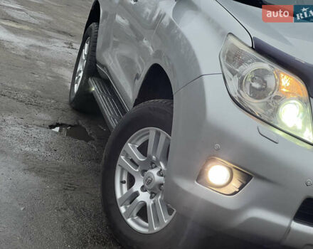 Серый Тойота Ленд Крузер Прадо, объемом двигателя 2.98 л и пробегом 210 тыс. км за 22999 $, фото 9 на Automoto.ua