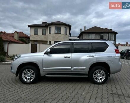 Серый Тойота Ленд Крузер Прадо, объемом двигателя 4 л и пробегом 220 тыс. км за 24300 $, фото 5 на Automoto.ua