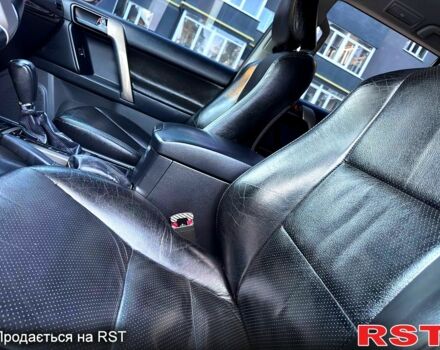 Тойота Ленд Крузер Прадо 2010 в Сумах на Automoto.ua Серый Тойота Ленд Крузер Прадо, объемом двигателя 2.7 л и пробегом 190 тыс. км за 18950 $, фото 4 на Automoto.ua