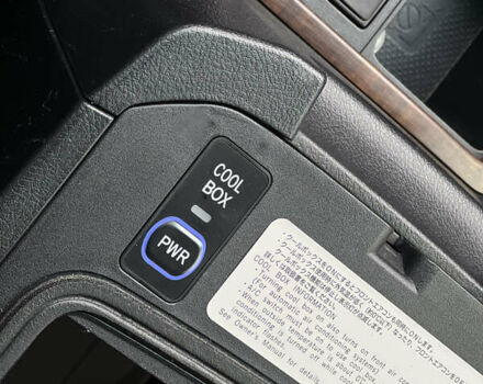 Серый Тойота Ленд Крузер Прадо, объемом двигателя 4 л и пробегом 220 тыс. км за 24300 $, фото 33 на Automoto.ua