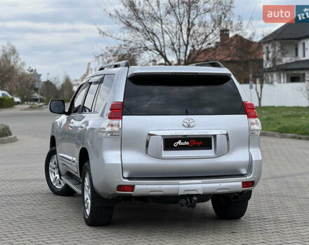 Серый Тойота Ленд Крузер Прадо, объемом двигателя 4 л и пробегом 220 тыс. км за 24300 $, фото 8 на Automoto.ua
