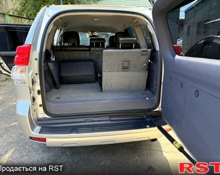 Серый Тойота Ленд Крузер Прадо, объемом двигателя 2.7 л и пробегом 200 тыс. км за 19350 $, фото 10 на Automoto.ua