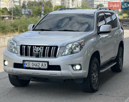 Серый Тойота Ленд Крузер Прадо, объемом двигателя 4 л и пробегом 256 тыс. км за 23900 $, фото 3 на Automoto.ua