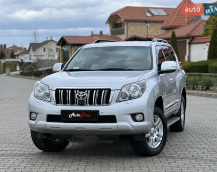 Серый Тойота Ленд Крузер Прадо, объемом двигателя 4 л и пробегом 220 тыс. км за 24300 $, фото 3 на Automoto.ua