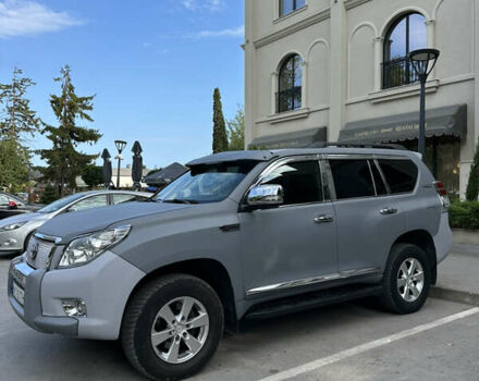 Серый Тойота Ленд Крузер Прадо, объемом двигателя 3 л и пробегом 320 тыс. км за 18200 $, фото 1 на Automoto.ua