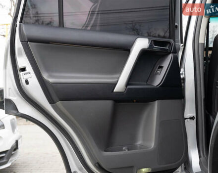 Сірий Тойота Ленд Крузер Прадо, об'ємом двигуна 3.96 л та пробігом 232 тис. км за 22900 $, фото 30 на Automoto.ua