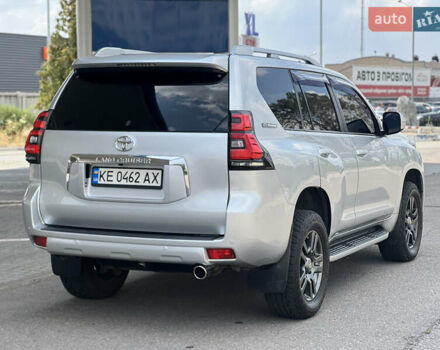 Серый Тойота Ленд Крузер Прадо, объемом двигателя 4 л и пробегом 256 тыс. км за 23900 $, фото 8 на Automoto.ua