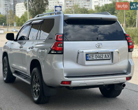 Серый Тойота Ленд Крузер Прадо, объемом двигателя 4 л и пробегом 256 тыс. км за 23900 $, фото 6 на Automoto.ua