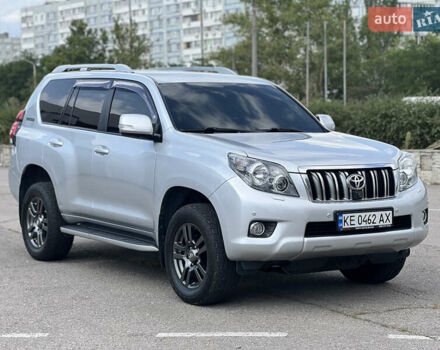 Серый Тойота Ленд Крузер Прадо, объемом двигателя 4 л и пробегом 256 тыс. км за 23900 $, фото 13 на Automoto.ua