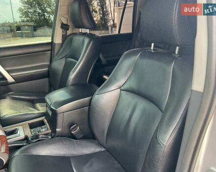 Серый Тойота Ленд Крузер Прадо, объемом двигателя 4 л и пробегом 256 тыс. км за 23900 $, фото 24 на Automoto.ua