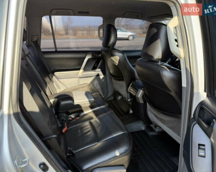 Серый Тойота Ленд Крузер Прадо, объемом двигателя 2.7 л и пробегом 200 тыс. км за 18499 $, фото 11 на Automoto.ua