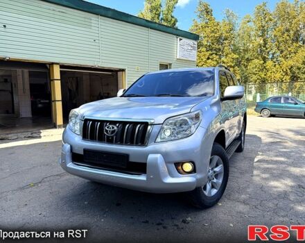 Серый Тойота Ленд Крузер Прадо, объемом двигателя 2.7 л и пробегом 200 тыс. км за 19350 $, фото 2 на Automoto.ua