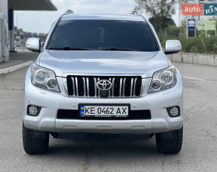 Серый Тойота Ленд Крузер Прадо, объемом двигателя 4 л и пробегом 256 тыс. км за 23900 $, фото 12 на Automoto.ua
