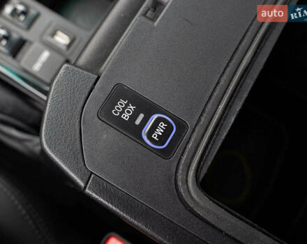 Сірий Тойота Ленд Крузер Прадо, об'ємом двигуна 3.96 л та пробігом 232 тис. км за 22900 $, фото 16 на Automoto.ua